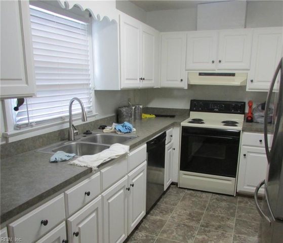 1123 75th ST, Newport News, VA 23605