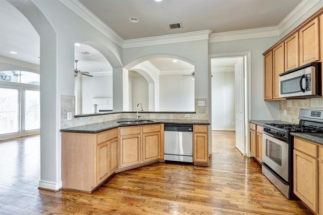 2514 Maxroy Street, Houston, TX 77007