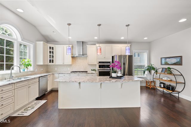 720 Manassas Gap Place, Cary, NC 27519
