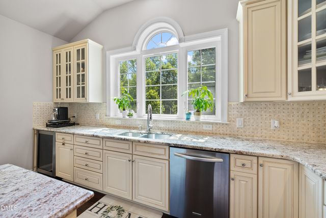 720 Manassas Gap Place, Cary, NC 27519