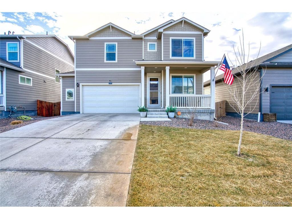 2300 Mountain Sky Dr, Fort Lupton, CO 80621