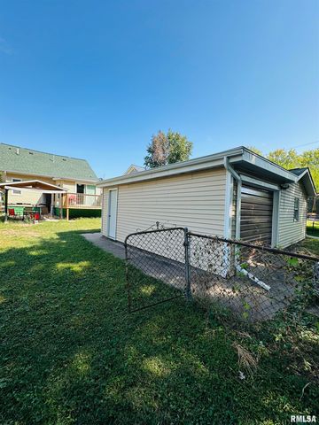 410 E VIRGINIA Avenue, Peoria, IL 61603