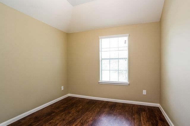 13433 Raintree Drive, Montgomery, TX 77356