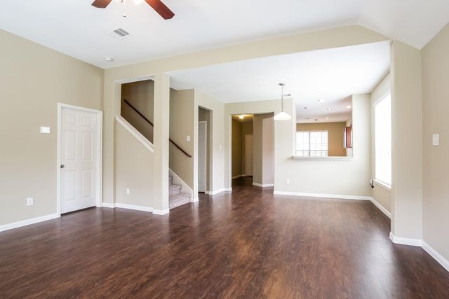 13433 Raintree Drive, Montgomery, TX 77356