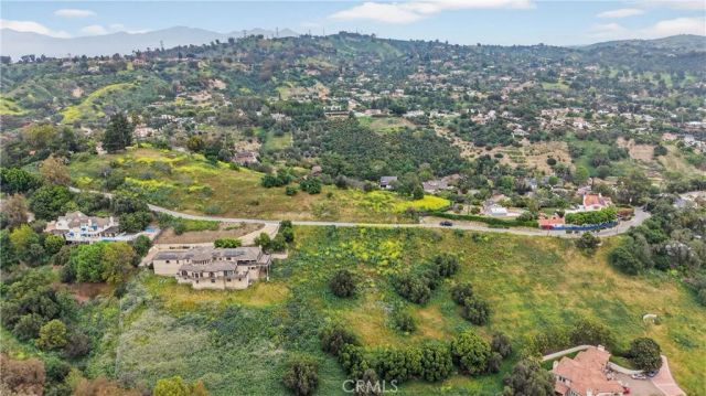 948 Picaacho, La Habra Heights, CA 90631