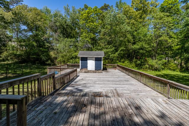 435 Montclair Drive, Rossville, GA 30741