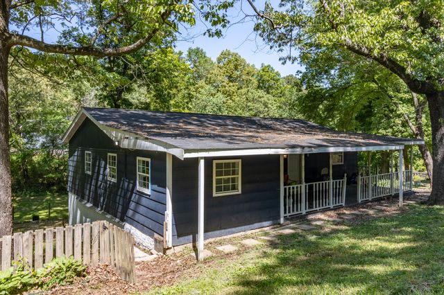435 Montclair Drive, Rossville, GA 30741