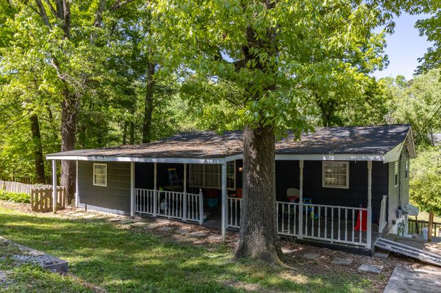 435 Montclair Drive, Rossville, GA 30741