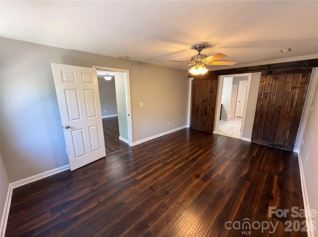 1322 Carolyn Drive, Charlotte, NC 28205