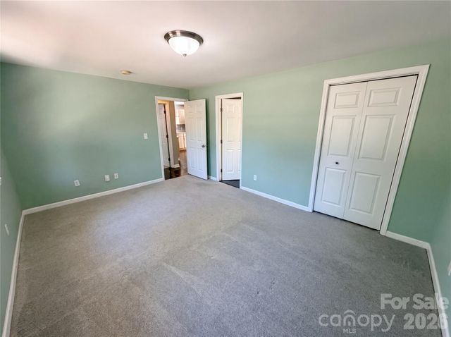 1322 Carolyn Drive, Charlotte, NC 28205