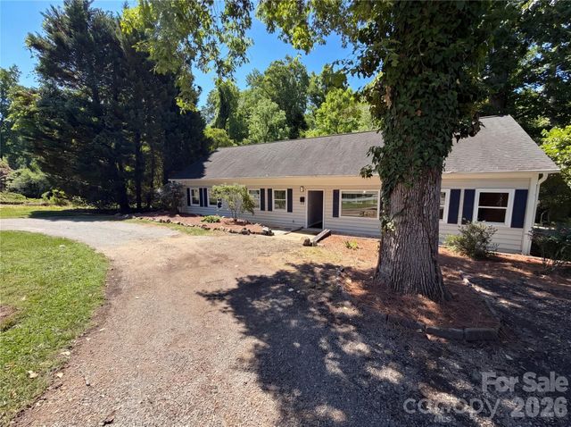 1322 Carolyn Drive, Charlotte, NC 28205