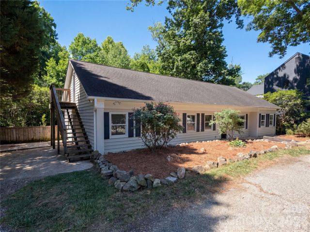 1322 Carolyn Drive, Charlotte, NC 28205