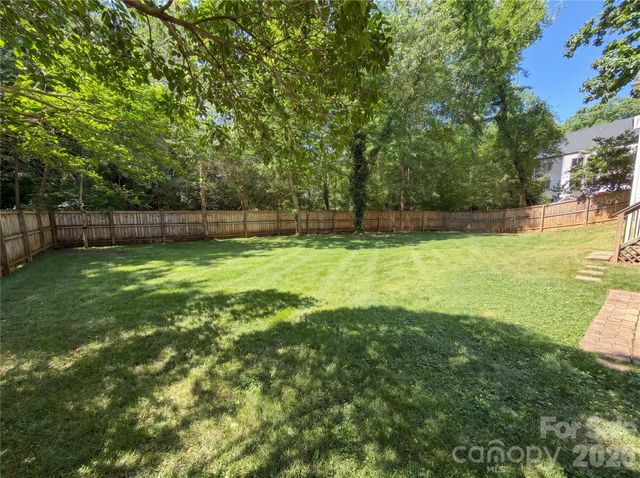 1322 Carolyn Drive, Charlotte, NC 28205