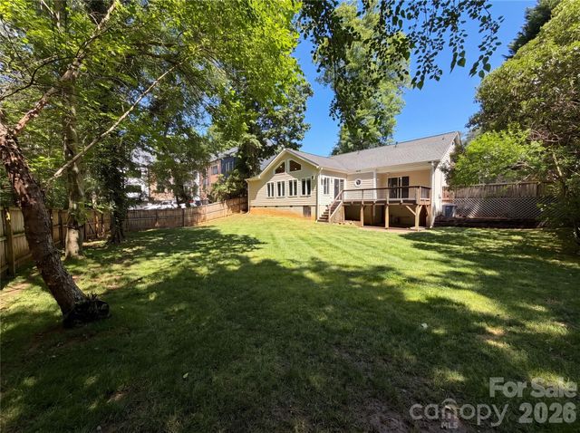 1322 Carolyn Drive, Charlotte, NC 28205