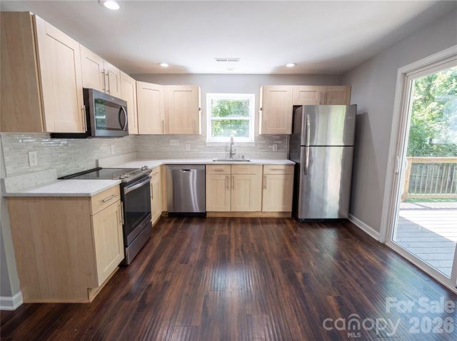 1322 Carolyn Drive, Charlotte, NC 28205