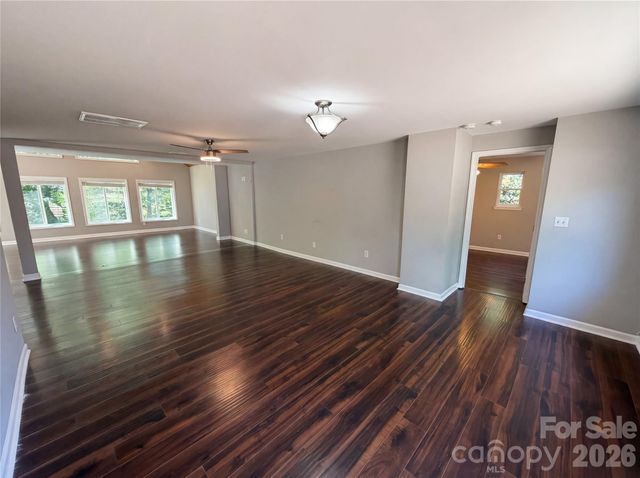 1322 Carolyn Drive, Charlotte, NC 28205