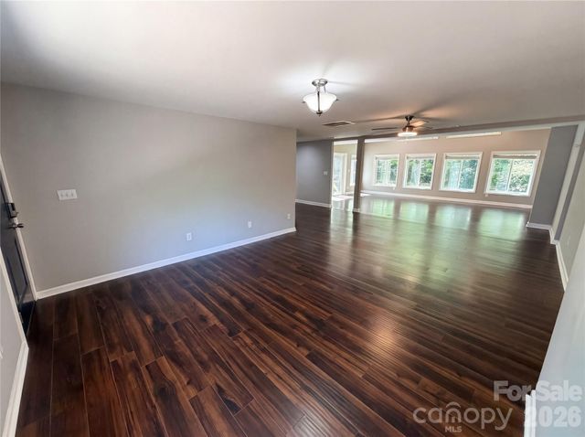 1322 Carolyn Drive, Charlotte, NC 28205