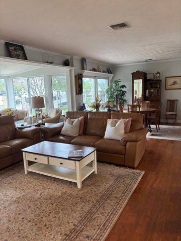 1607 SE 12th Court, Fort Lauderdale, FL 33316