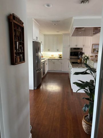 1607 SE 12th Court, Fort Lauderdale, FL 33316