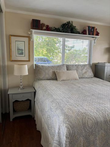 1607 SE 12th Court, Fort Lauderdale, FL 33316