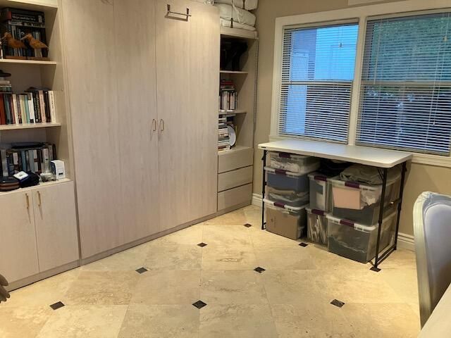 1607 SE 12th Court, Fort Lauderdale, FL 33316