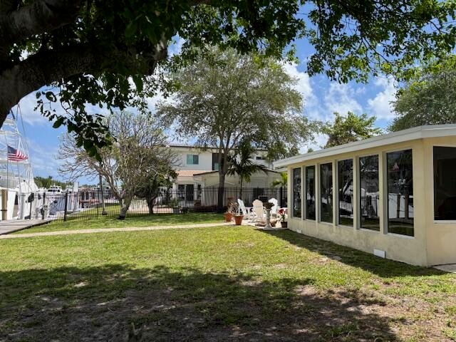 1607 SE 12th Court, Fort Lauderdale, FL 33316