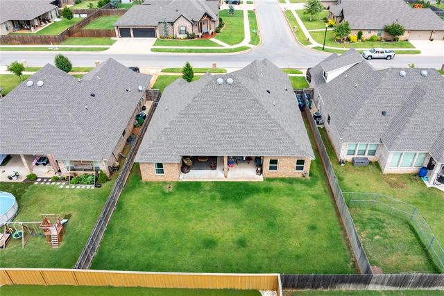 4813 Hidalgo Avenue, Mustang, OK 73064