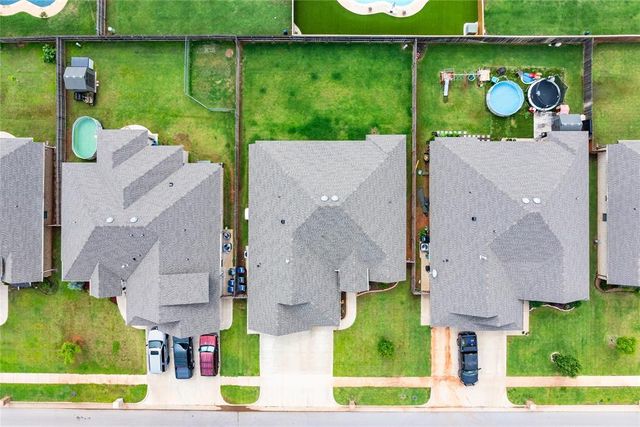 4813 Hidalgo Avenue, Mustang, OK 73064