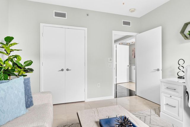 1551 N Flagler Drive 916-917, West Palm Beach, FL 33401