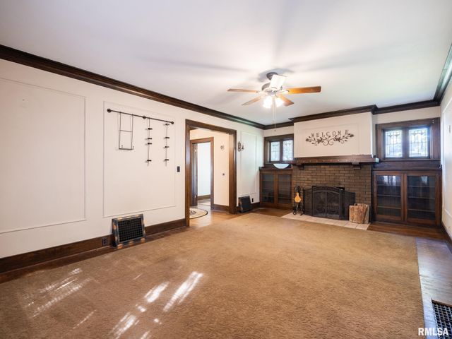 706 BACON Street, Pekin, IL 61554