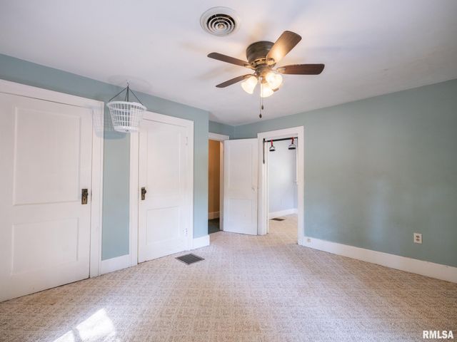 706 BACON Street, Pekin, IL 61554
