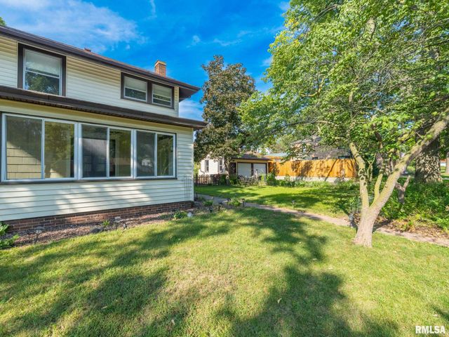 706 BACON Street, Pekin, IL 61554