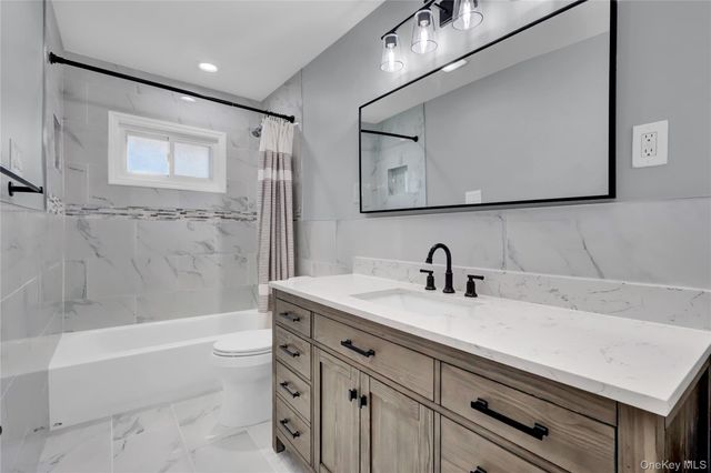 19 Gardenia Drive, Commack, NY 11725