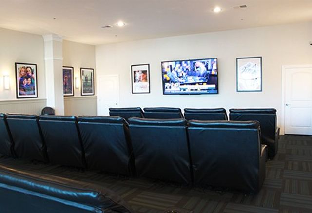 91 Main Street 29, Warren, RI 02885