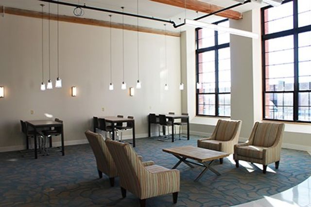 91 Main Street 29, Warren, RI 02885