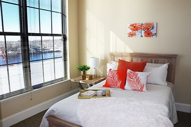 91 Main Street 29, Warren, RI 02885