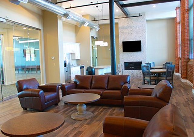 91 Main Street 29, Warren, RI 02885