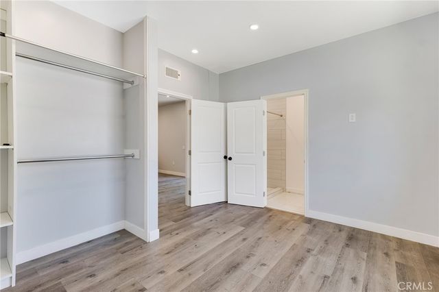 23051 Burbank Boulevard, Woodland Hills, CA 91367