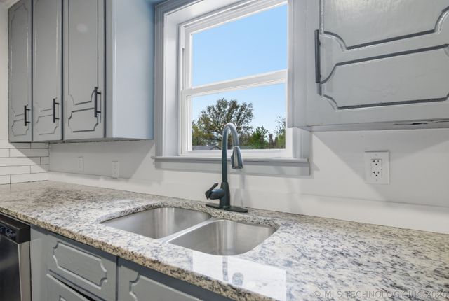 4620 E King Street North, Tulsa, OK 74115