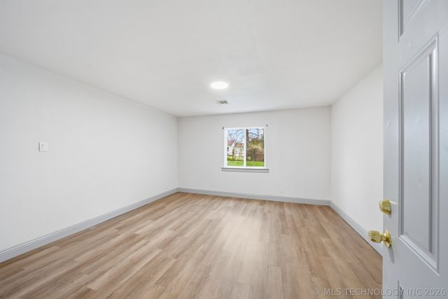 4620 E King Street North, Tulsa, OK 74115