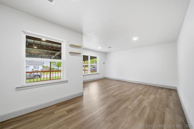 4620 E King Street North, Tulsa, OK 74115