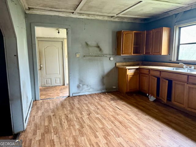 108 Scoggins Street, Summerville, GA 30747