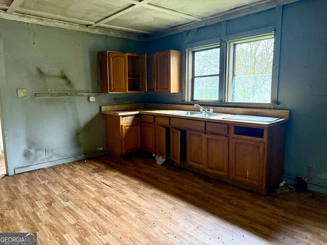 108 Scoggins Street, Summerville, GA 30747