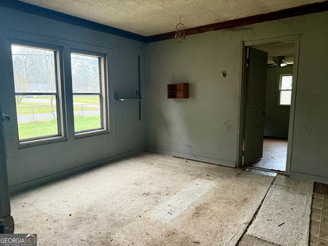 108 Scoggins Street, Summerville, GA 30747