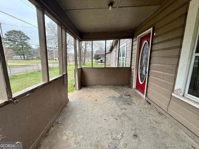 108 Scoggins Street, Summerville, GA 30747