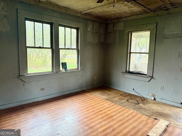 108 Scoggins Street, Summerville, GA 30747