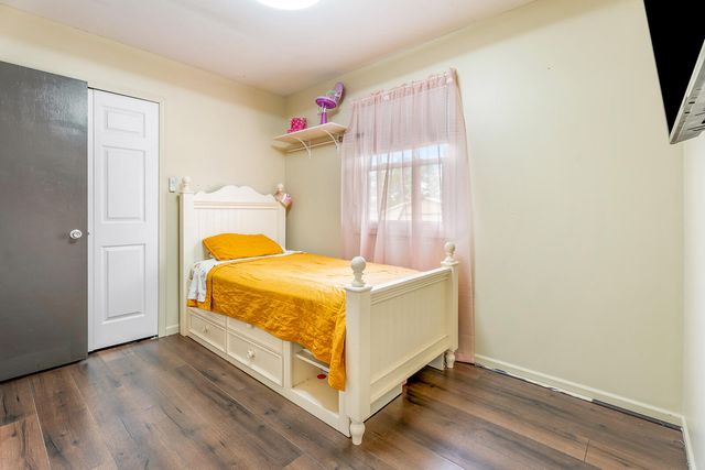 1850 W 99th Avenue, Crown Point, IN 46307