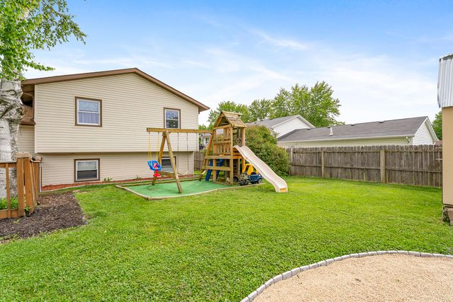 1850 W 99th Avenue, Crown Point, IN 46307