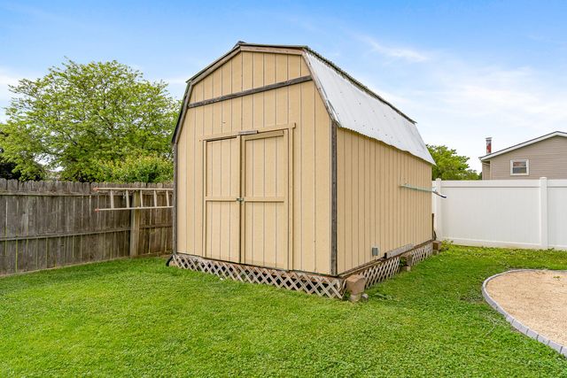 1850 W 99th Avenue, Crown Point, IN 46307