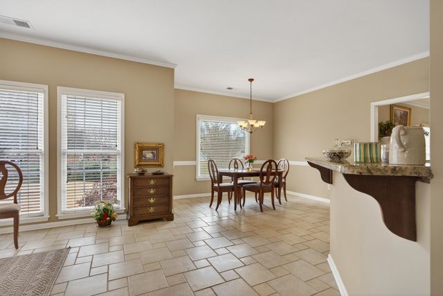 595 SAGEWOOD DR, Collierville, TN 38017